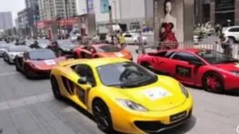 威尼斯与博洛尼亚半场平分秋色，双方均未得分，进攻机会稀少